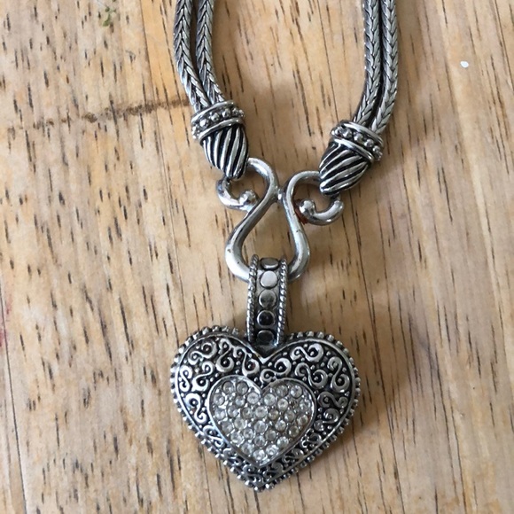Lia Sophia heart necklace - Picture 2 of 3